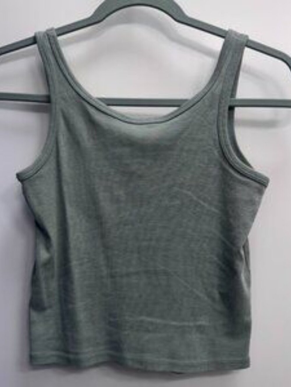 Green and blue hawaii tank - Picture 2 of 2